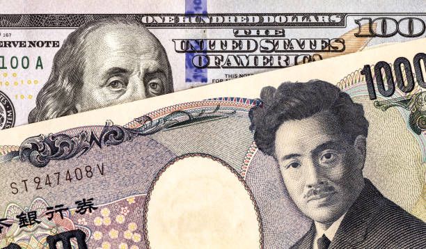 Analisis Dolar Terpukul, Yen Melonjak Usai Intervensi Jepang dan Minyak Turun - Data Pasar 2026-05-01