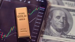 Emas Tertahan, Reli Saham dan Jelang CPI Redam Mengajukan Safe Haven