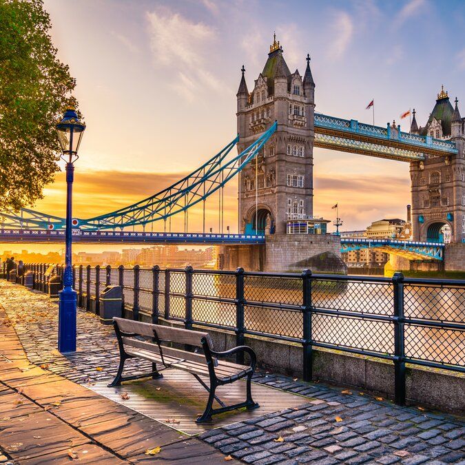 Analisis GBP/USD Bertahan Kuat, Investor Menanti Data Inflasi AS - Data Pasar 2026-07-10